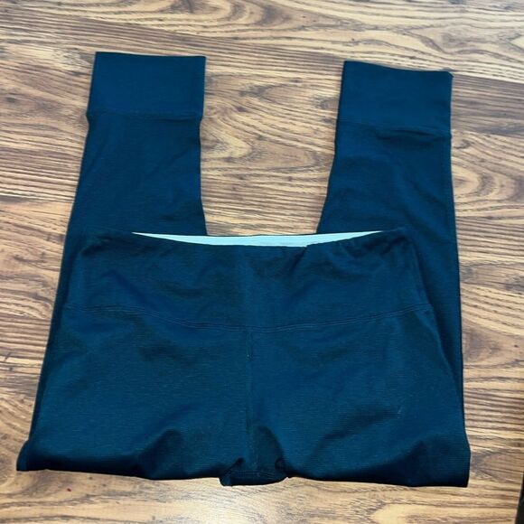 marika sport top - Picture 1 of 2